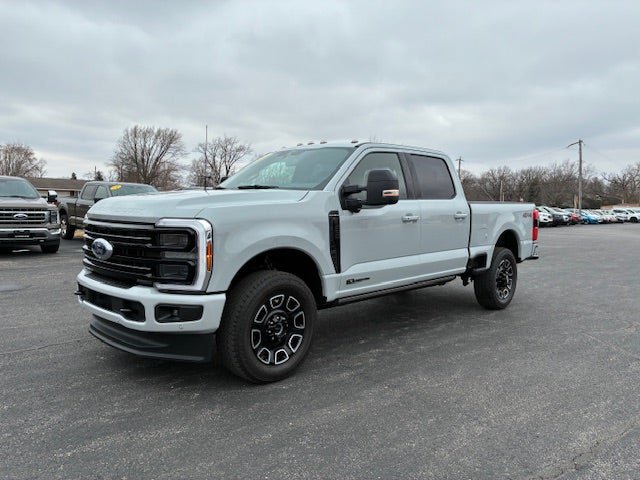 Used 2025 Ford F250 Platinum AWD/4WD image 1