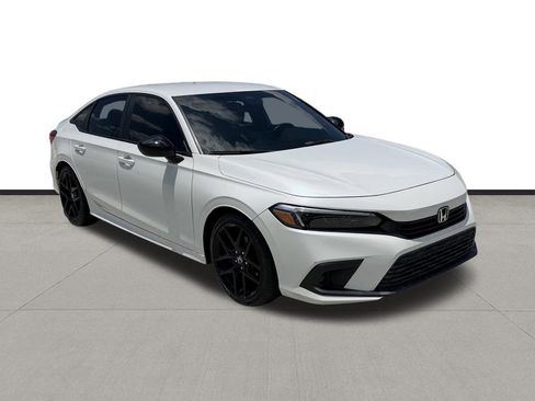 Used 2022 Honda Civic Sport image 3
