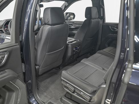 Used 2023 Chevrolet Suburban LS image 27