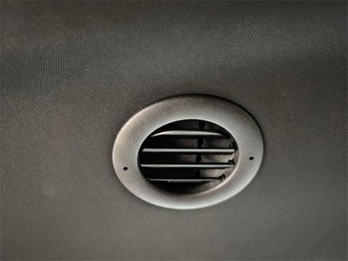 Used 2016 Ford Explorer XLT w/ Equipment Group 202A image 21