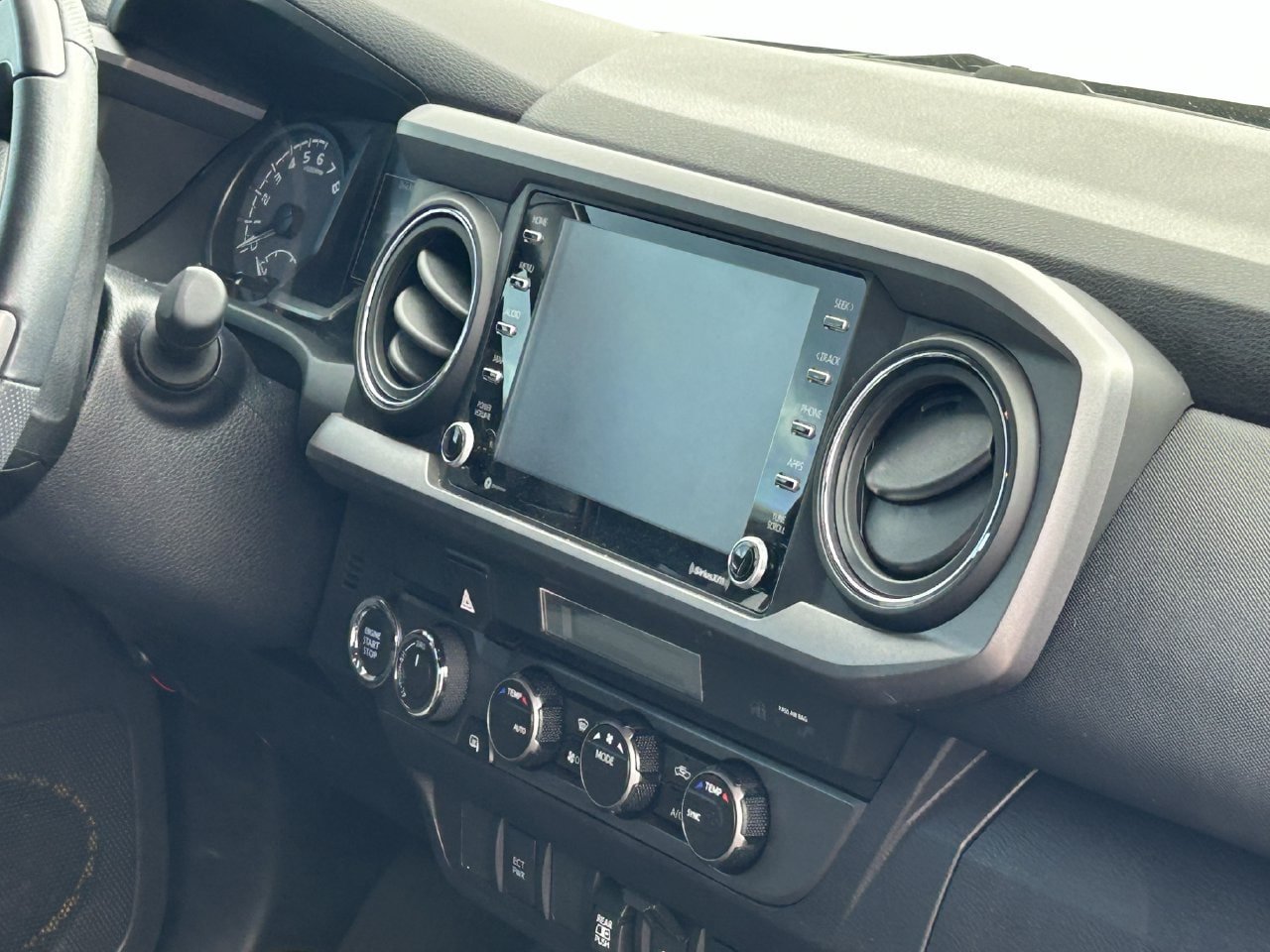 Used 2023 Toyota Tacoma TRD Off-Road AWD/4WD image 11