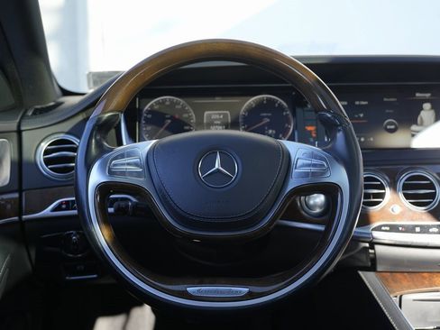 Used 2014 Mercedes-Benz S 550 Sedan image 46