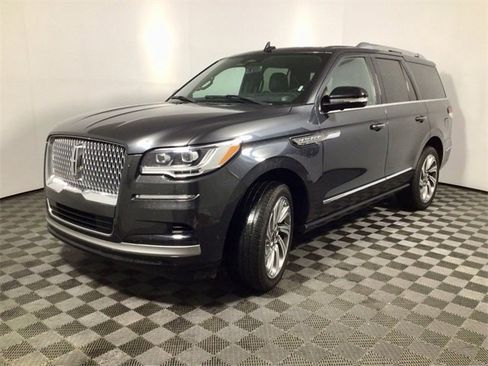 Used 2023 Lincoln Navigator Reserve image 9