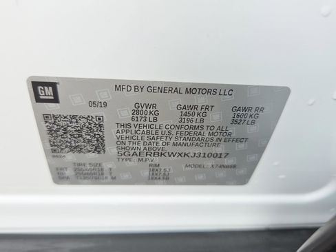 Used 2019 Buick Enclave Essence image 25