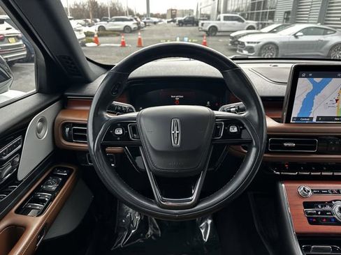 Certified 2023 Lincoln Aviator Reserve w/ Equipment Group 201A image 14
