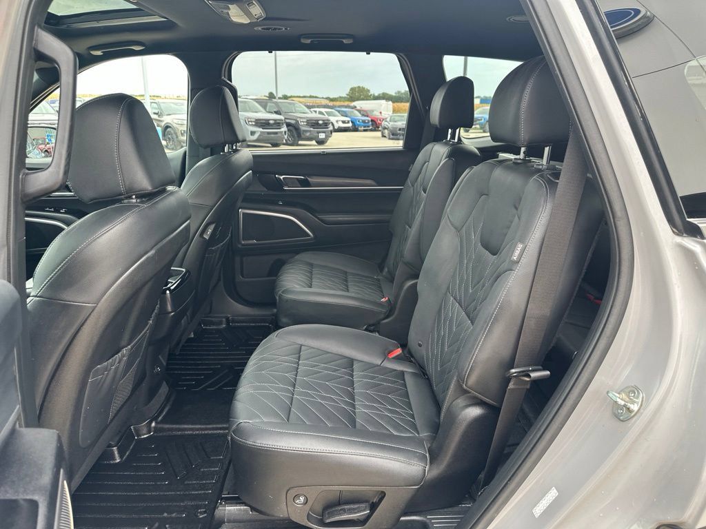 Used 2024 Kia Telluride EX X-Line AWD/4WD image 25