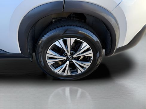 Used 2023 Nissan Rogue SV AWD/4WD image 20