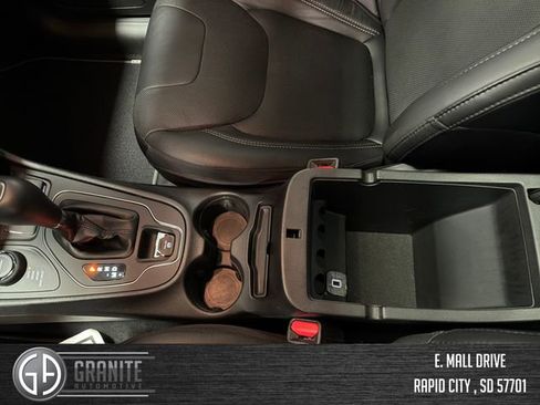 Used 2021 Jeep Cherokee Latitude Lux 80th Anniv w/ Quick Order Package 2YU 80th image 24