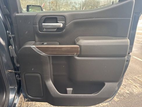 Used 2019 Chevrolet Silverado 1500 RST image 20