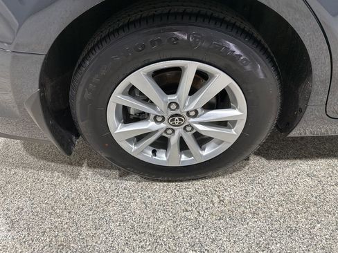 Certified 2025 Toyota Camry LE image 21