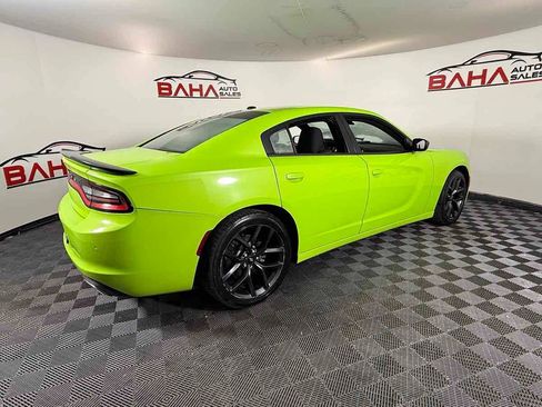 Used 2019 Dodge Charger SXT w/ Blacktop Package RWD image 11