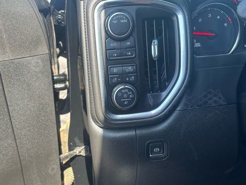 Used 2021 Chevrolet Silverado 2500 LTZ AWD/4WD image 21