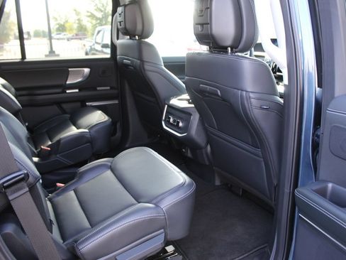 New 2027 Ford Expedition Platinum w/ Driver's Package AWD/4WD image 14