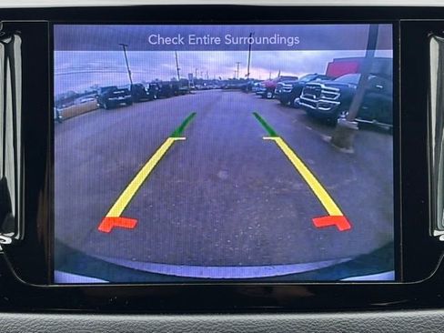 Used 2017 Chrysler Pacifica Touring image 29