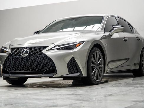 Used 2022 Lexus IS 350 F Sport image 8