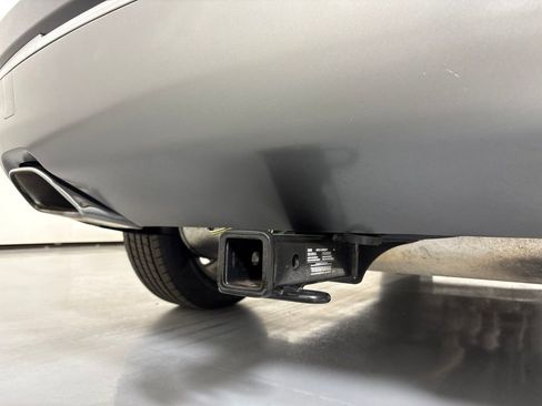 Used 2019 Jeep Cherokee Limited AWD/4WD image 15