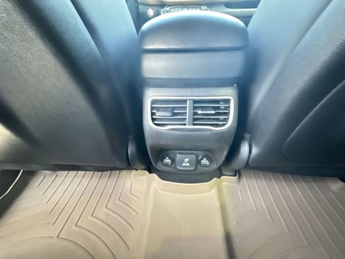 Used 2023 Hyundai Santa Fe Limited image 22