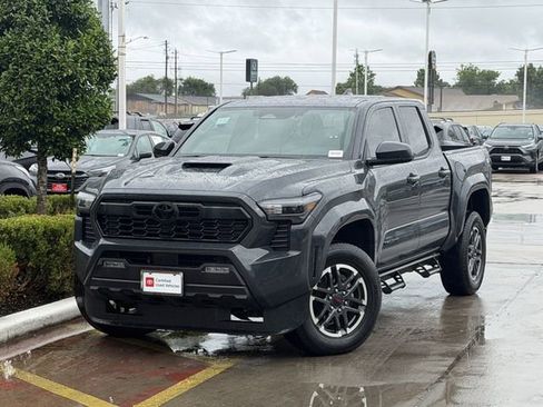Certified 2024 Toyota Tacoma TRD Sport RWD image 2