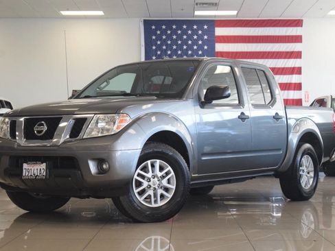 Used 2016 Nissan Frontier SV w/ SV Value Truck Package RWD image 10