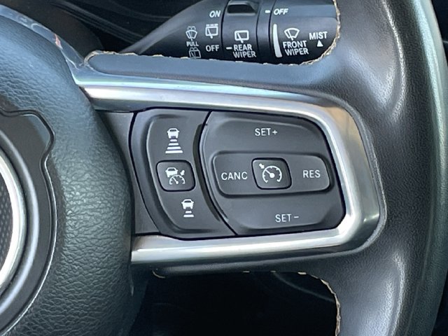 Used 2024 Jeep Wrangler Unlimited Sahara AWD/4WD image 13