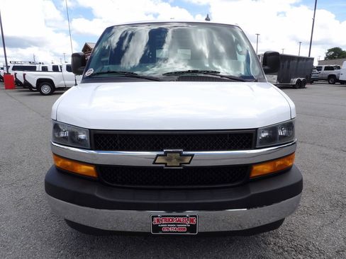 Used 2020 Chevrolet Express 2500 w/ Driver Convenience Package image 12