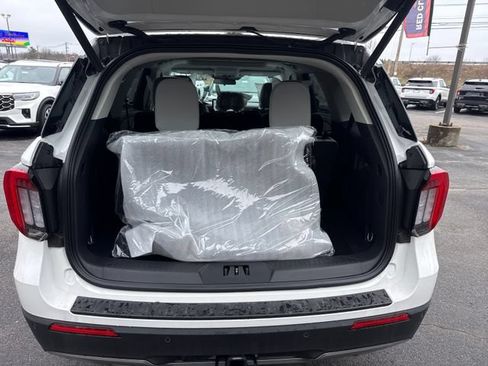 New 2026 Ford Explorer Active w/ Active Comfort Package AWD/4WD image 14