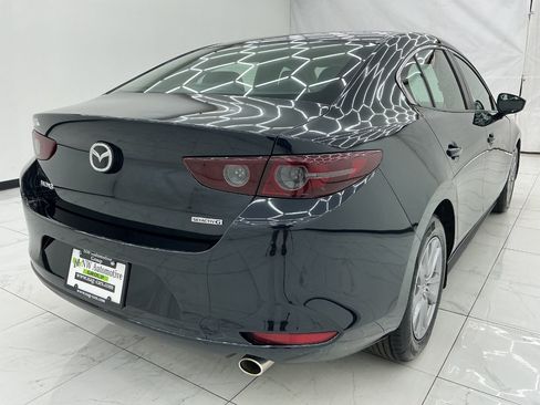 Used 2019 MAZDA MAZDA3 Sedan FWD image 9