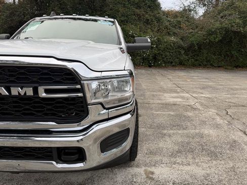 Used 2019 RAM 3500 Tradesman image 16
