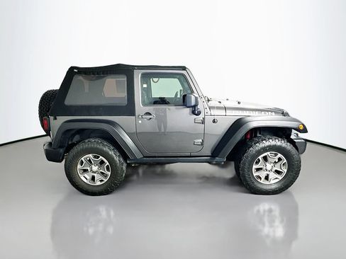 Used 2016 Jeep Wrangler Rubicon w/ Power Convenience Group AWD/4WD image 8