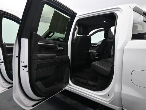 Used 2024 Chevrolet Silverado 1500 LTZ w/ LTZ Convenience Package II AWD/4WD image 18