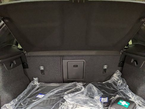 New 2026 Volvo XC40 B4 Plus w/ Protection Package Premier image 27