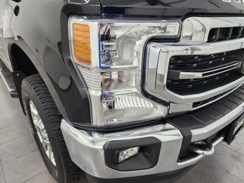 Used 2021 Ford F250 Lariat w/ Chrome Package image 21