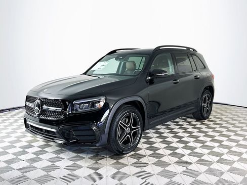 New 2026 Mercedes-Benz GLB 250 image 3
