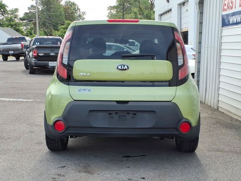 Used 2016 Kia Soul FWD image 4