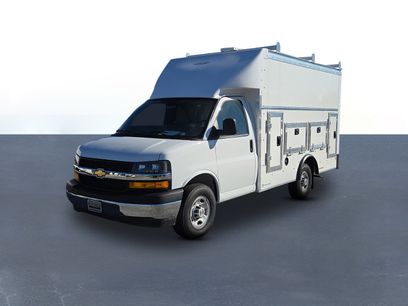 New 2025 Chevrolet Express 3500 w/ Power Convenience Package
