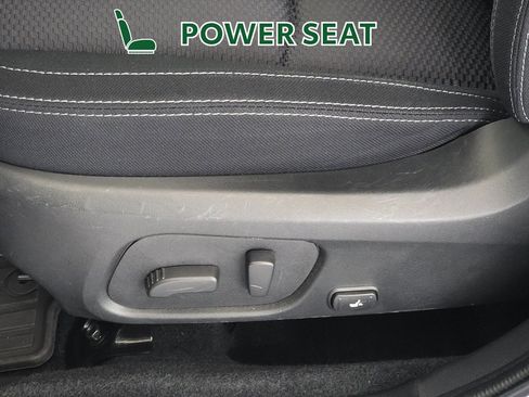 Used 2018 Subaru Forester 2.5i Premium w/ All-Weather Package image 14