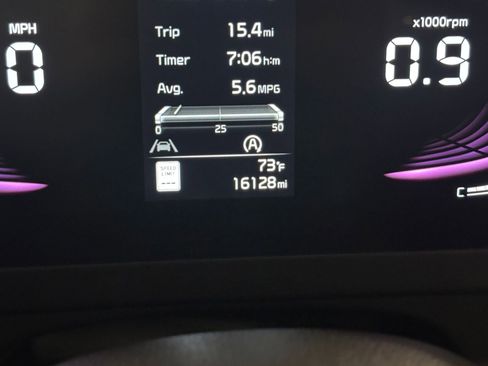 Used 2025 Kia Sportage LX image 40