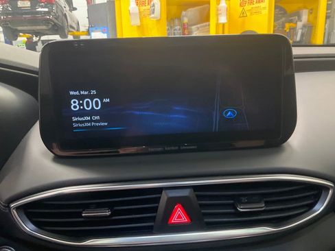 Used 2022 Hyundai Santa Fe SEL w/ Convenience + Premium Package image 16