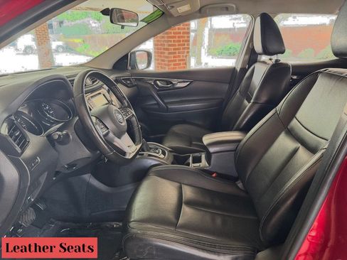 Used 2018 Nissan Rogue Sport SL AWD/4WD image 13