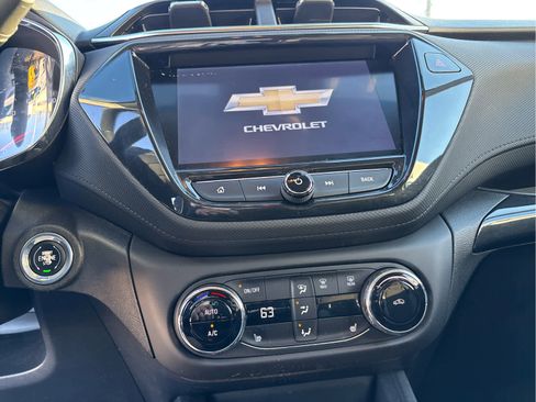 Certified 2023 Chevrolet TrailBlazer LT w/ Convenience Package FWD image 12