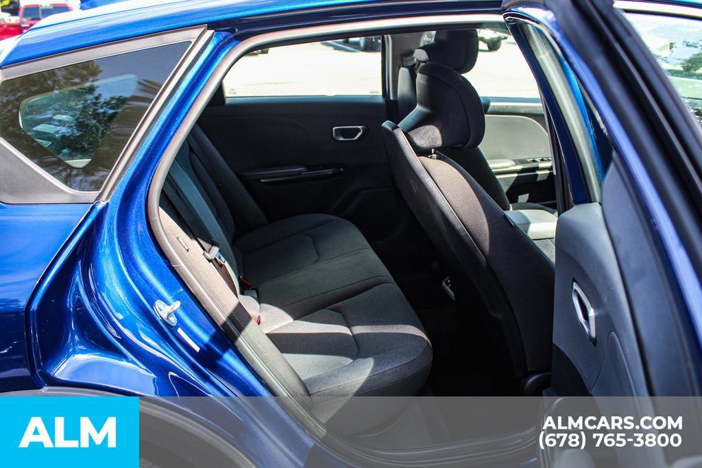 Used 2025 Kia K4 FWD image 18