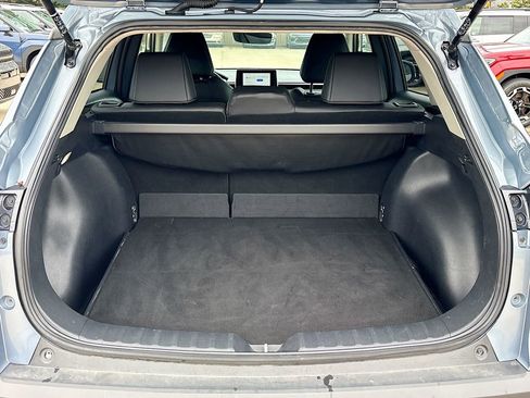 Used 2024 Toyota Corolla Cross XLE image 25