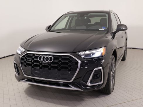 Used 2023 Audi Q5 2.0T Prestige AWD/4WD image 5