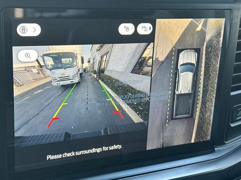 New 2026 Ford F250 Lariat w/ Black Appearance Package image 19