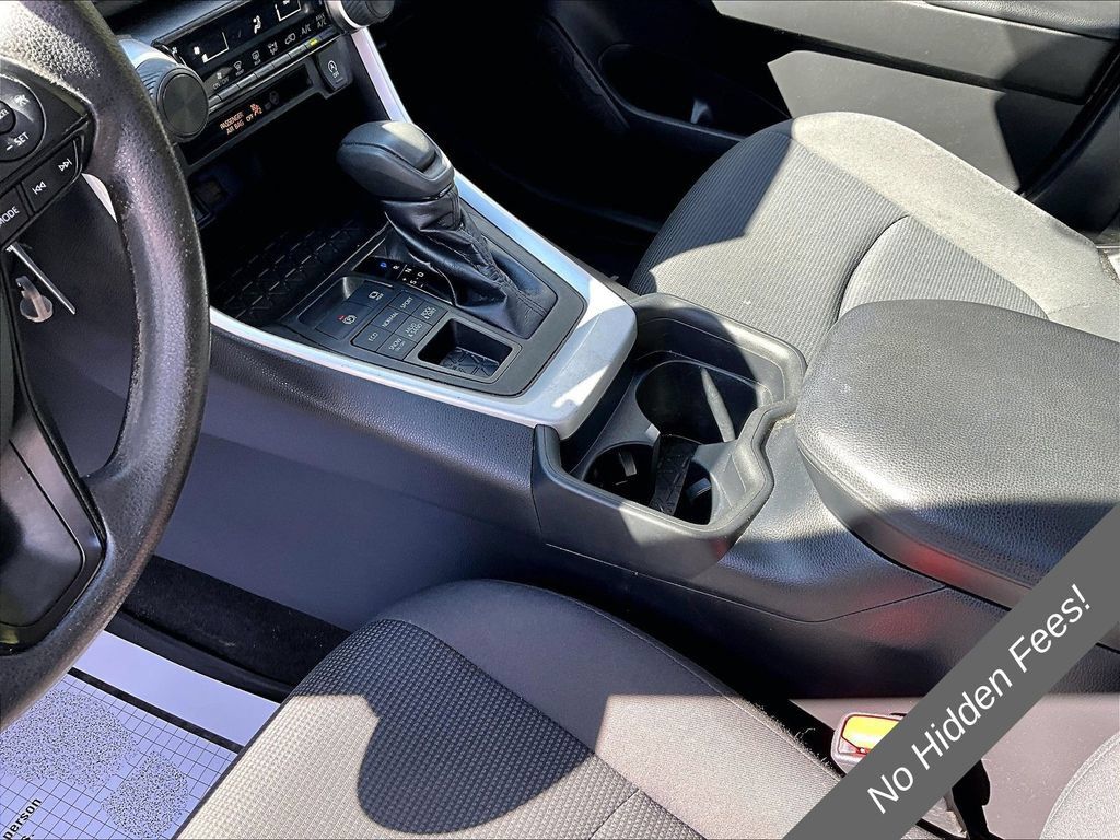 Used 2020 Toyota RAV4 LE w/ All Weather Liner Package AWD/4WD image 13