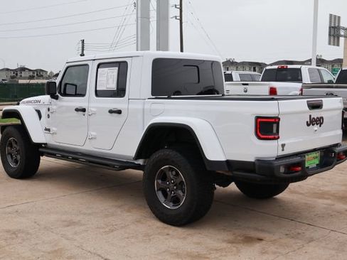 Used 2022 Jeep Gladiator Rubicon w/ Cold Weather Group AWD/4WD image 4