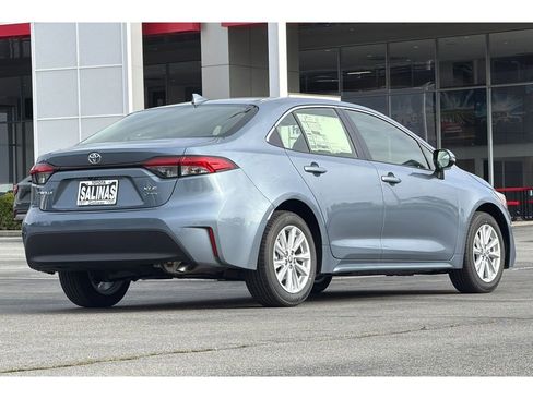Used 2026 Toyota Corolla XLE FWD image 4
