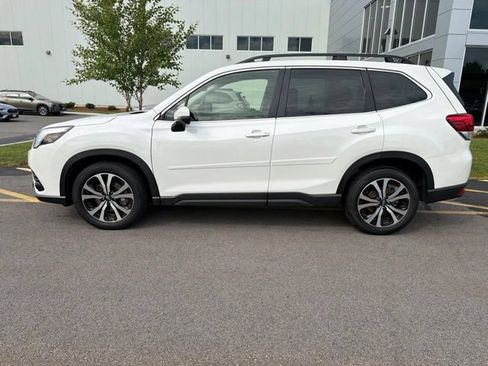Used 2023 Subaru Forester Limited AWD/4WD image 8