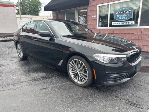 Used 2018 BMW 530i xDrive w/ Premium Package AWD/4WD image 1