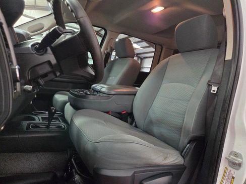 Used 2013 RAM 3500 Tradesman w/ Chrome Appearance Group image 67